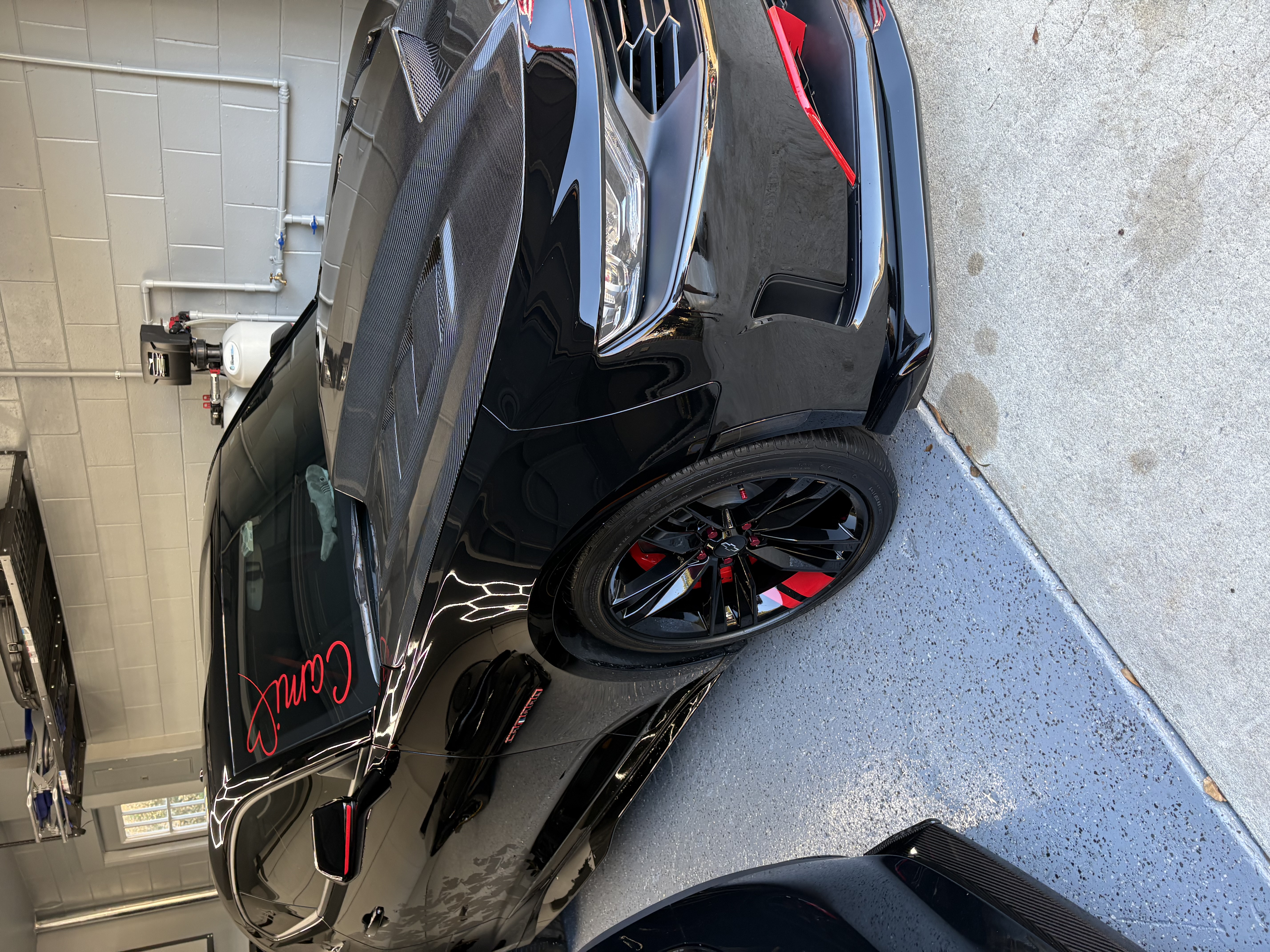 Detailed vehicle, exterior shine