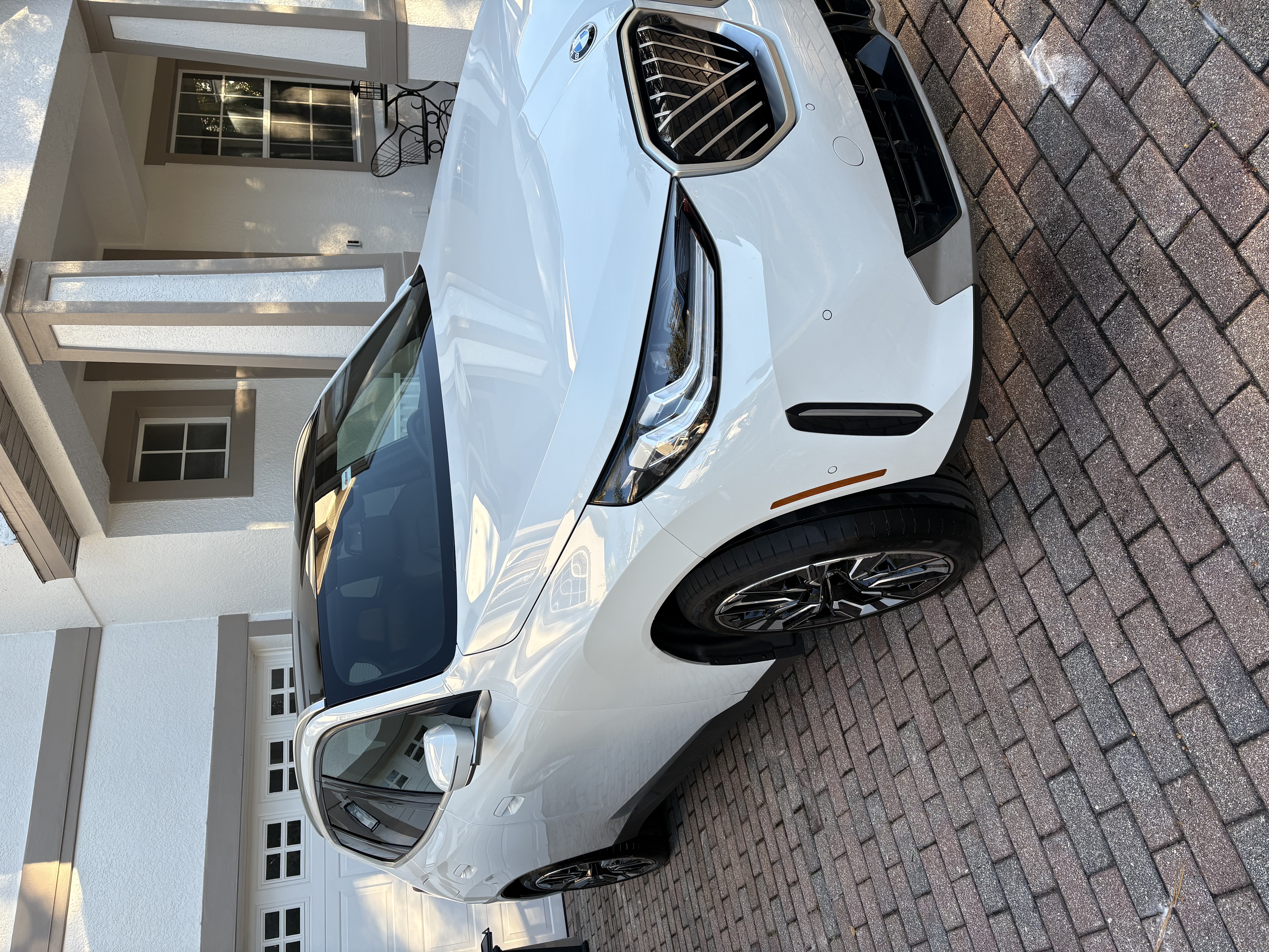 Detailed vehicle, exterior shine